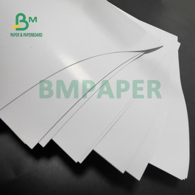papel blanco del texto del lustre C2S de 120gsm 148gsm para la página 635 x 965m m de la revista