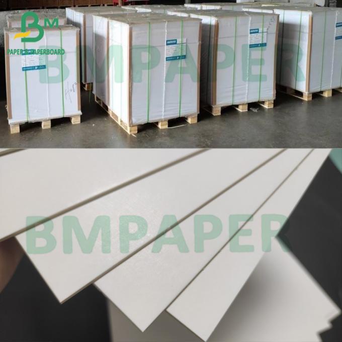 Cartón blanco superior de revestimiento doble Gris For Cartons de la cara 1m m 1.2m m