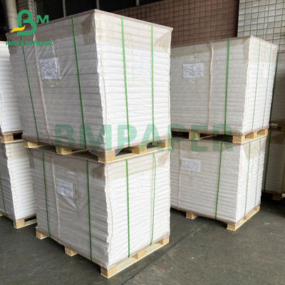 Papel liso blanco compensado 70# papel de imprenta sin recubrimiento de 610 x de 860m m