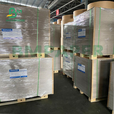 La buena opacidad recicló el papel de embalaje del papel prensa con la superficie lisa plana