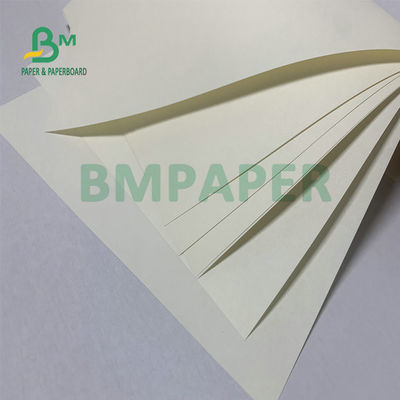 Color de marfil superficial liso de papel sin recubrimiento de Woodfree 50g 60g de la alta pulpa