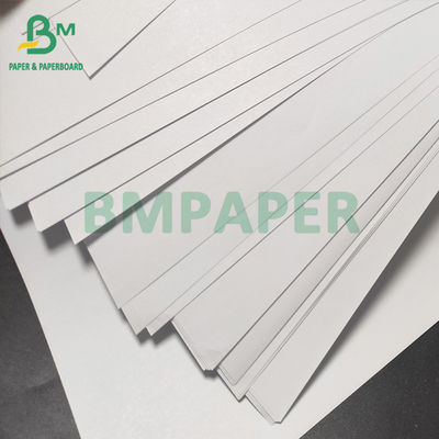 Papel liso blanco compensado 70# papel de imprenta sin recubrimiento de 610 x de 860m m