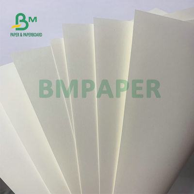 Woodfree sin recubrimiento amarillento 60g de papel 70g para la impresión en offset