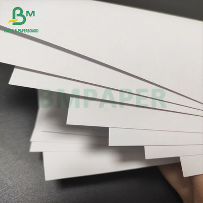Tablero de Matt White Woodfree sin recubrimiento Paper para los folletos de la tarjeta del cartel