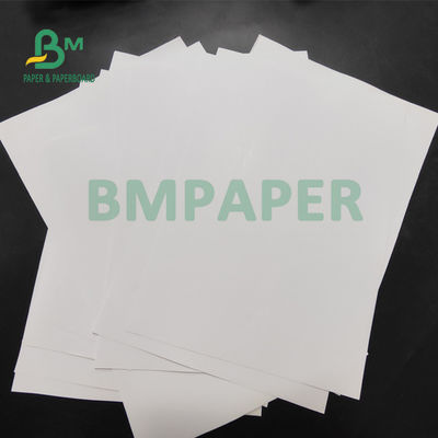 papel revestido de seda de 80lb 100lb C2S para los folletos 26" X 40" color vivo