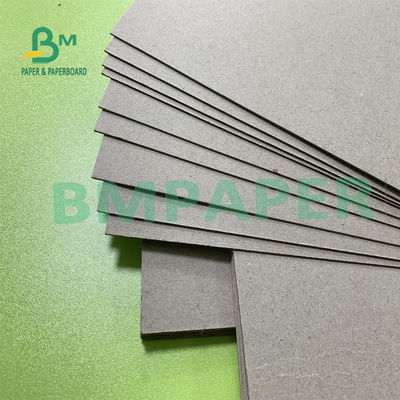 Ambos lados Grey Back Straw Board Recycled reducen el material a pulpa para la caja de zapatos 0.45m m - 3.0m m