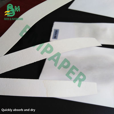 Tablero de papel sin recubrimiento del absorbente lechoso del color para el papel de ambientador de aire del coche
