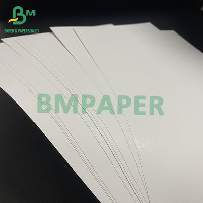 Tamaño 635m m x 900m m del papel brillante 80G 90G 100G 115G de Matte Coated C2S