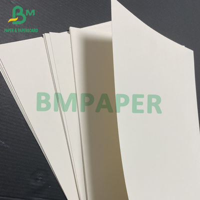 pulpa blanca de papel de seda 25&quot; 39&quot; de la Virgen de cubierta de 60lb 70lb 80lb 100lb C1S anchura del rollo