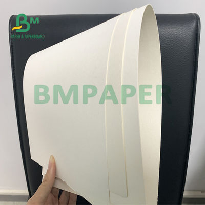 Tablero de papel sin recubrimiento superficial plano 615m m x 860m m para la tableta desecante