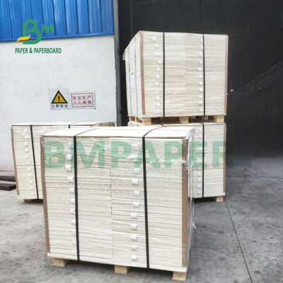 las hojas de papel absorbentes de 700m m x de 1000m m estupendas absorben la superficie plana líquida