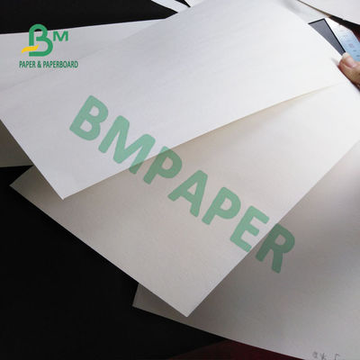 La fuerza de papel absorbente del agua natural absorbe el líquido para el material 0.8m m del práctico de costa