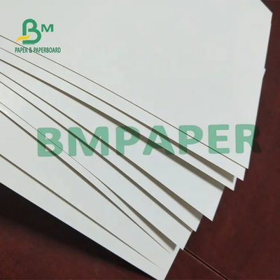 250gsm cubrió el rollo brillante del papel del congelador, papel impermeable a la grasa blanco para el embalaje de la tienda de delicatessen