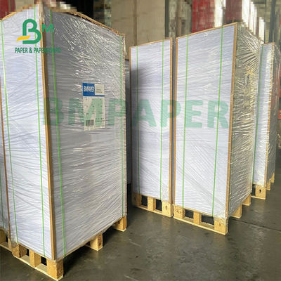 Buen papel de embalaje del papel prensa de la opacidad 45gsm 48.8gsm para la industria de zapatos