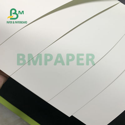 Hojas de papel sintéticas blancas brillantes, prenda impermeable del papel de la etiqueta engomada del ANIMAL DOMÉSTICO para la impresión
