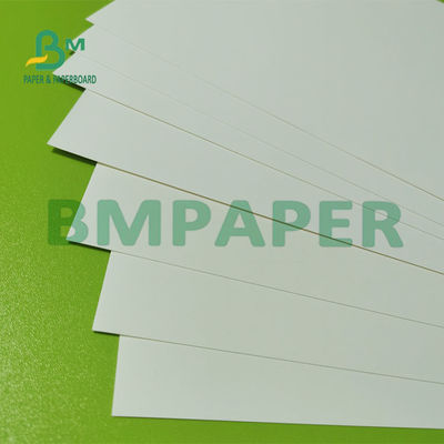 Tarjeta blanca blanqueada alto grueso, papel de tablero de FBB para embalar 300g 70 el × el 100cm