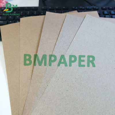 El tablero reciclable del trazador de líneas de Kraft, acanaló el rollo de papel para la caja 80gsm 90gsm 110gsm