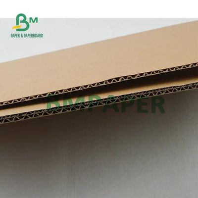 la cartulina acanalada que estría 5ply cubre la pared doble 4.5m m densamente