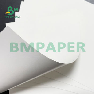 Un lado cubrió grueso del papel de tablero blanco el alto para los cosméticos que embalaban el ODM del OEM