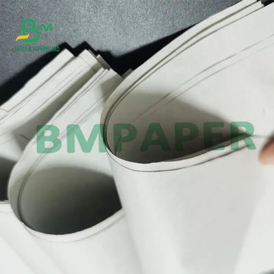 rollo enorme del papel del papel prensa 52g con blancura baja de la buena absorción de la tinta