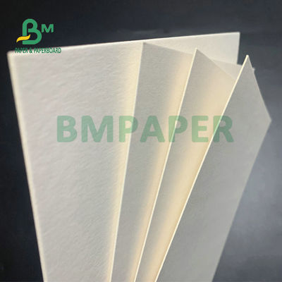 Tablero de papel del práctico de costa de la pulpa de madera de la impresión en offset 0.6m m 0.9m m 0.7m m 460 x 610m m