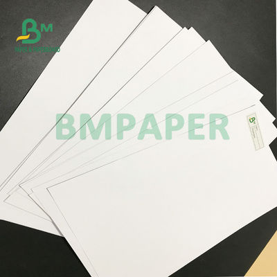 Papel compensado blanco estupendo 140gsm 160gsm de Woodfree buena llanura de 635m m x de 914m m