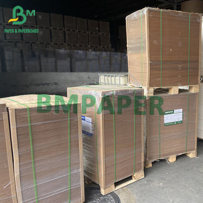 Hojas de papel oscuras de alta resistencia 80gsm 90gsm de Brown Kraft para el bolso de la entrega