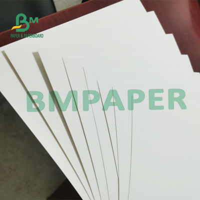 250gsm ideal blanco del tablero de caja del plegamiento del tablero de tarjeta de 70 * del 100cm SBS para las cajas de embalaje