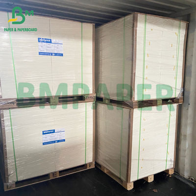 Papel blanco 140g - 200g de Clay Coated Kraft Liner Board del top para la caja del cartón