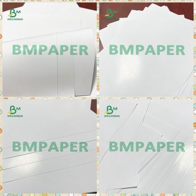 El lado del doble de C2S cubrió el lustre de seda 150G de papel 250G para la portada de revista