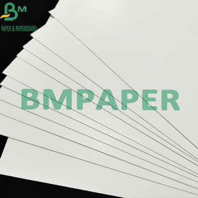 240g + 15g PE cubrieron el tablero de papel común de la taza que la Virgen reduce el material a pulpa para hacer la taza de papel
