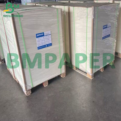 peso ligero sin recubrimiento del alto brillo de la impresión en offset del papel de 55gsm 60gsm Woodfree
