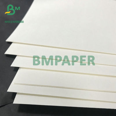 Papel absorbente blanco sin recubrimiento del tablero de papel del tablero 600um 800um del práctico de costa para las esteras de la cerveza