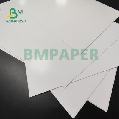 cubierta revestida de papel brillante del lustre de 70# 90# C2S para la revista 13&quot; x 19&quot; alta blancura