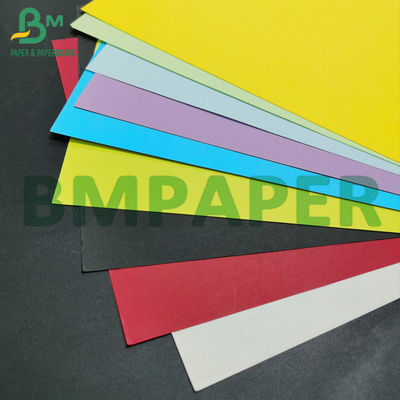 papel colorido del arte de Bristol del papel de Kraft del embalaje de 80GSM 110GSM para los bolsos