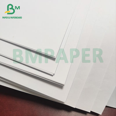 Papel de libro de texto de papel sin recubrimiento compensado de 50 lb para manuales de 25 x 38 pulgadas