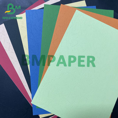 Papel texturizado 110gm 150gm 230gm Imprimible de cubierta de colores Papel de cubierta virgen Hojas de pasta