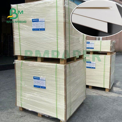 1.4MM 1.6MM Papel absorbente blanco para montacargas de alta absorción 70 x 100cm
