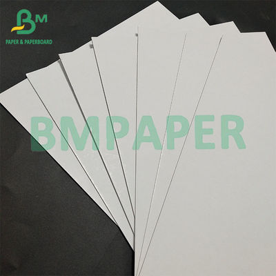 Papel de cartón gris revestido de una sola cara de bajo costo para cajas de productos