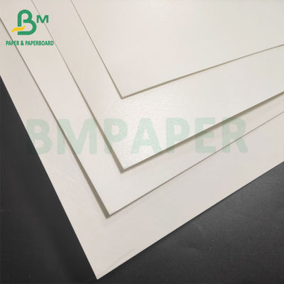 Papel offset sin recubrimiento de pasta de madera virgen Matte Absorbente de cartón de pulpa