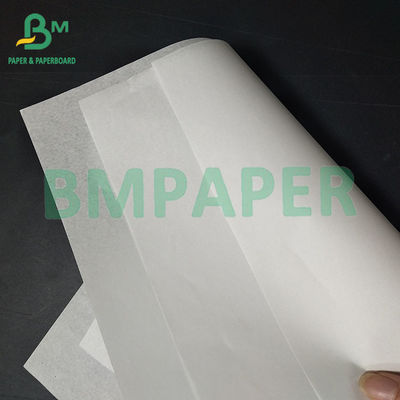 Se utiliza papel blanco impermeable al aceite para alimentos fritos