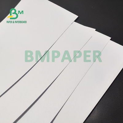60# Texto sin recubrimiento Papel sin madera para libros temáticos Impresión offset de 25' x 38'