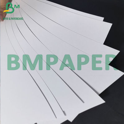Hojas de papel de impresión offset blanqueado sin recubrimiento para la impresión de libros de texto