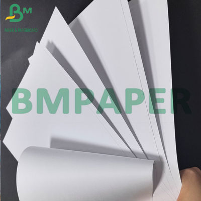 Hojas de papel de impresión offset blanqueado sin recubrimiento para la impresión de libros de texto