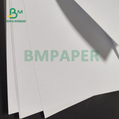 Papel de textura pura sin recubrimiento para libros de texto Impresión offset 890 mm