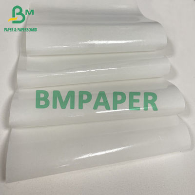 Papel de liberación de base autoadhesivo para etiquetado 60 gm 1530 mm 1100 mm 787 mm rollo