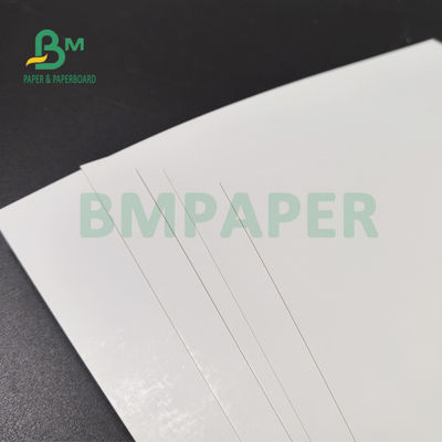 220 g 270 g Papel blanco brillante recubierto de un lado para tarjetas postales 700 x 1000 mm