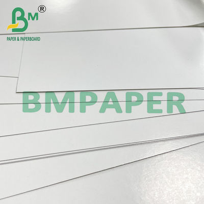 280g 290g 300g Papel de póquer blanco de núcleo negro 63 x 88cm para cartas de juego