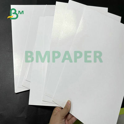 8.5 x 17 pulgadas 93% de alta blanqueza Impresión offset ecológica con doble cara con revestimiento de papel de arte brillante para folletos