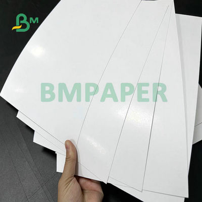 8.5 x 17 pulgadas 93% de alta blanqueza Impresión offset ecológica con doble cara con revestimiento de papel de arte brillante para folletos